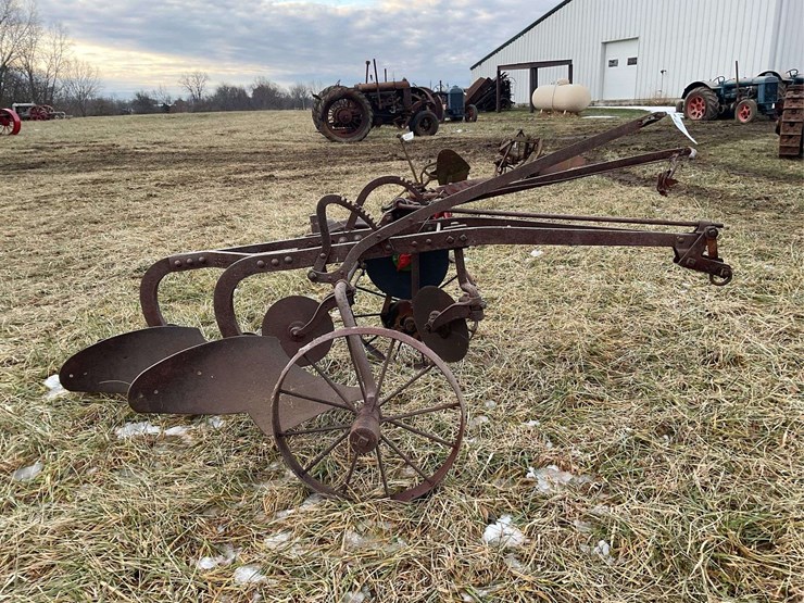 two-bottom-plow-image-2