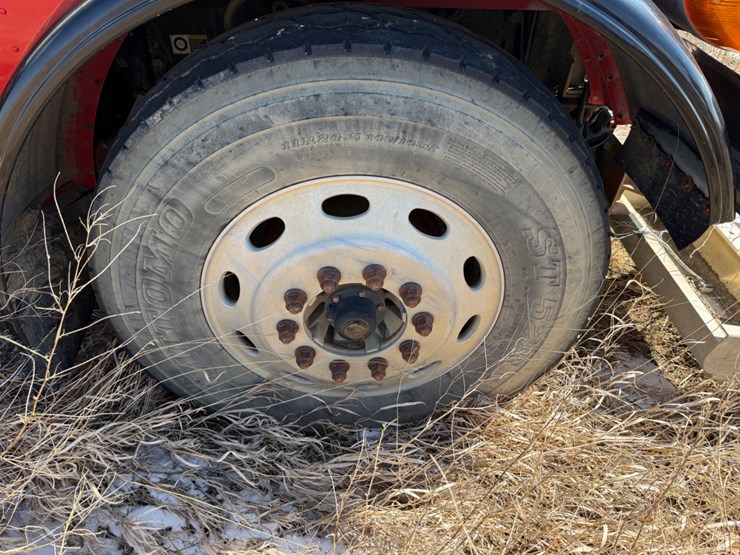 2006-peterbilt-379-image-3