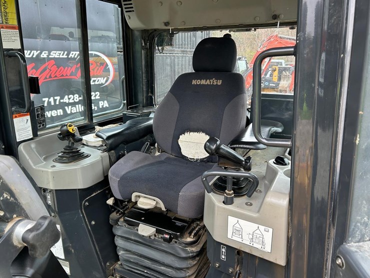2017-komatsu-d51pxi-24-image-22
