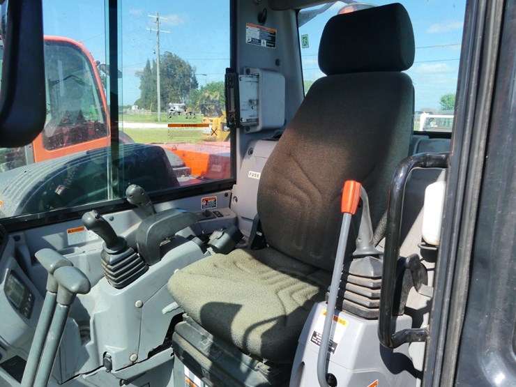 2022-kubota-kx080-4-image-12