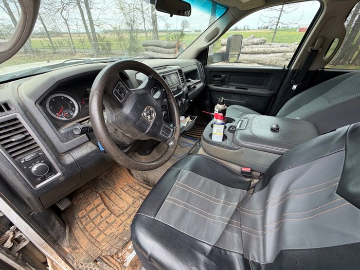 2014-dodge-ram-5500-image-14