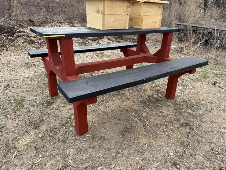 picnic-table-image-2