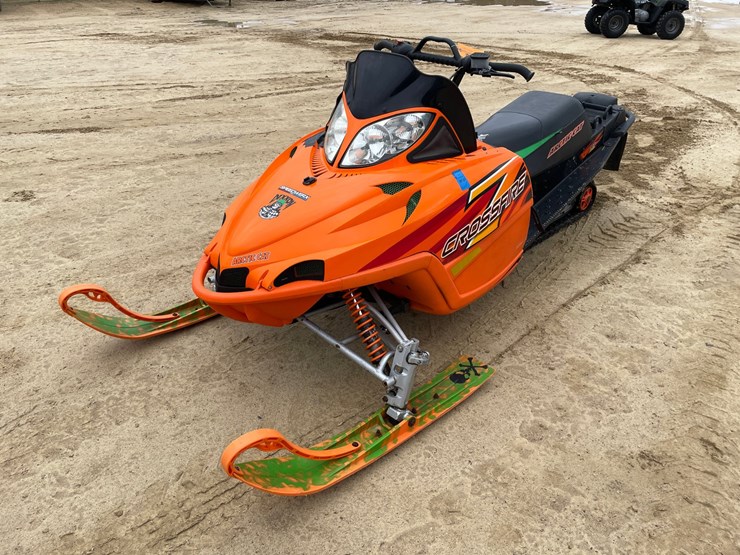 2006-arctic-cat-700-image-1