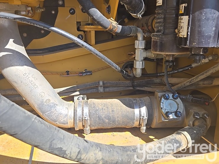 2019-caterpillar-336-image-56