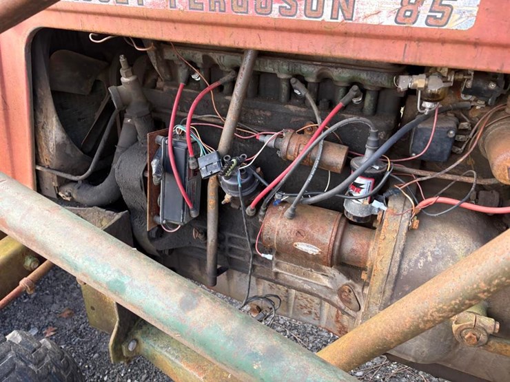 massey-ferguson-85-image-12