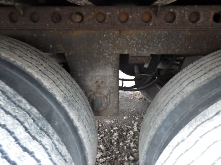 2014-hyundai-translead-image-11