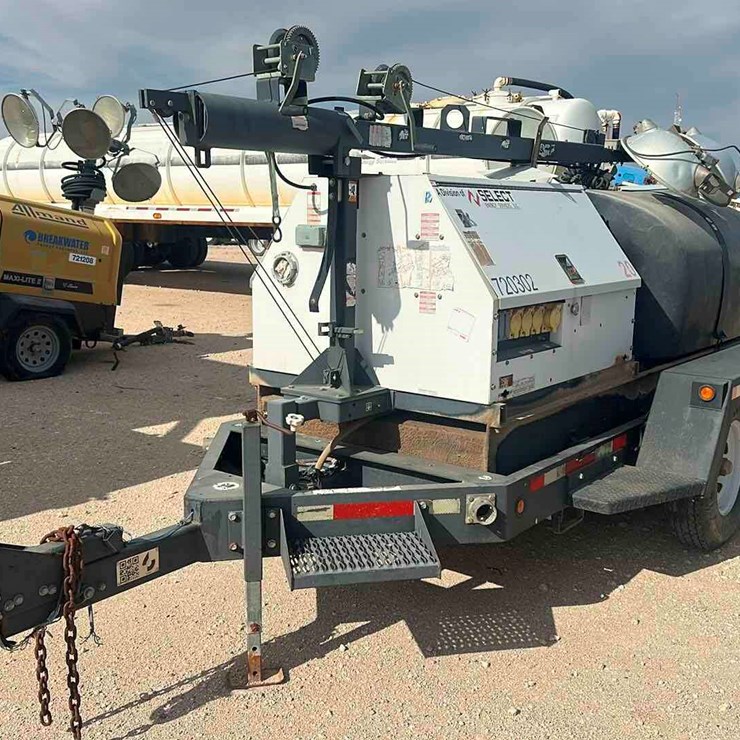 2011 MULTIQUIP LIGHT PLANT/ FUEL TANK TRAILER
