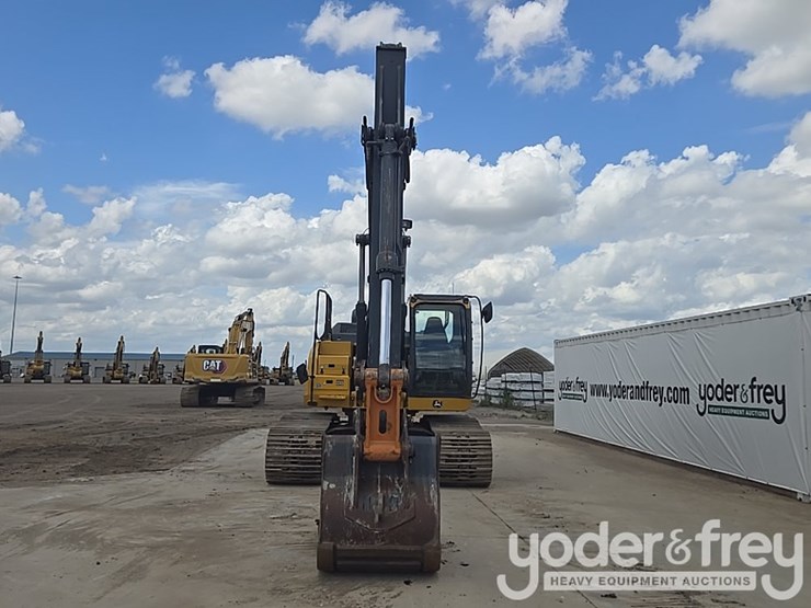 2017-deere-210g-lc-image-8