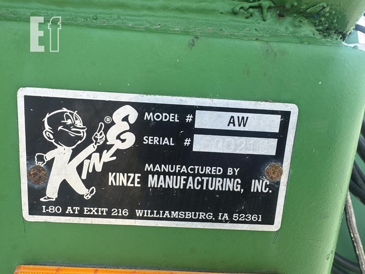 1991-kinze-840-image-4