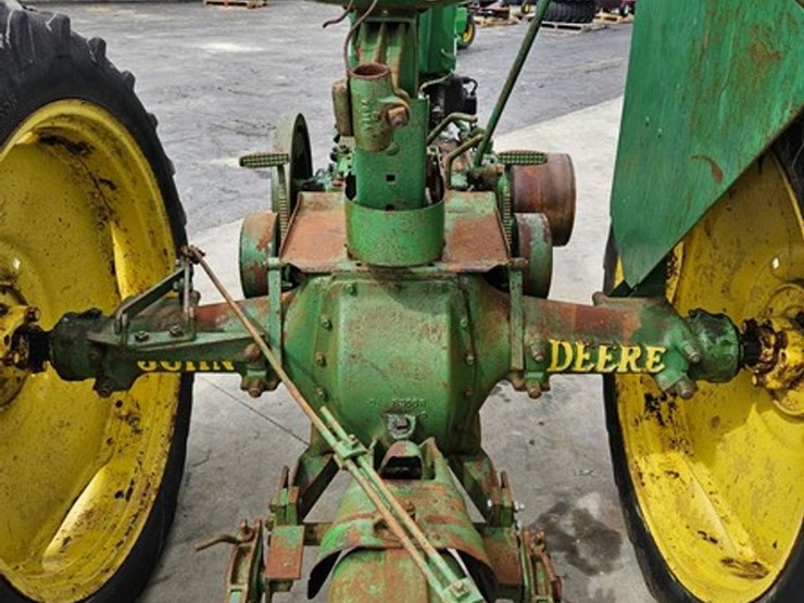 john-deere-model-b-image-10