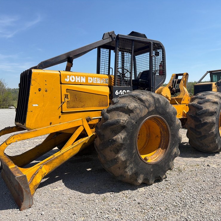 JOHN DEERE 640D