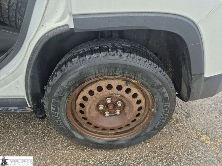 2016-jeep-cherokee-image-22