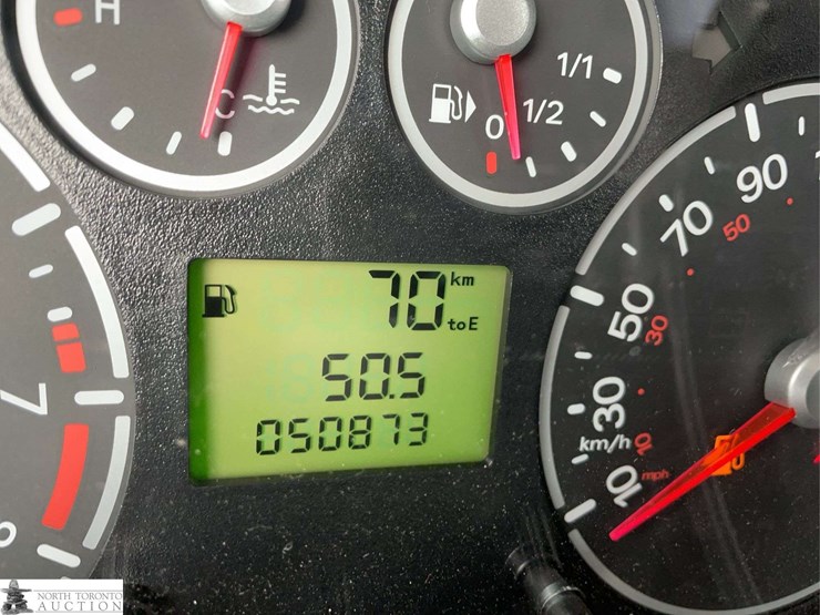 2012-ford-transit-connect-image-13