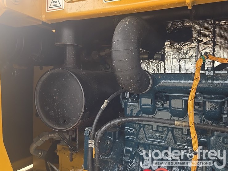 2018-caterpillar-305.5-image-60