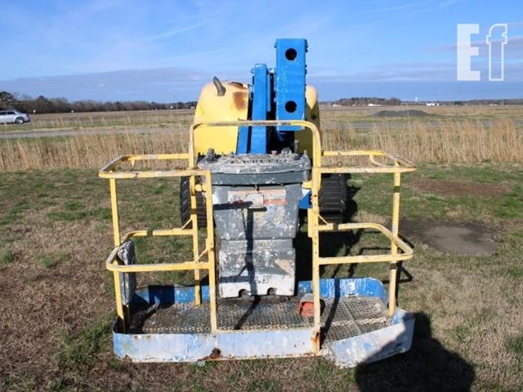 2001-jlg-450a-image-2