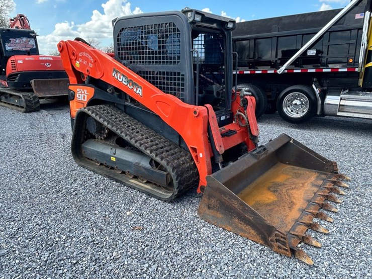 2013-kubota-svl90-image-8