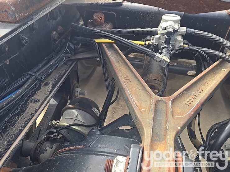 2014-kenworth-t800-image-61