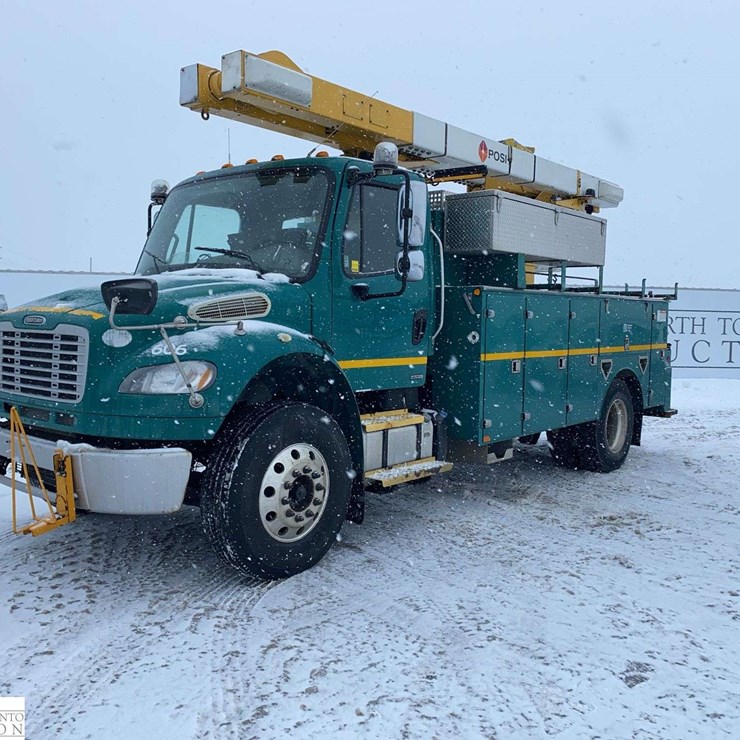 2011 FREIGHTLINER M2 106