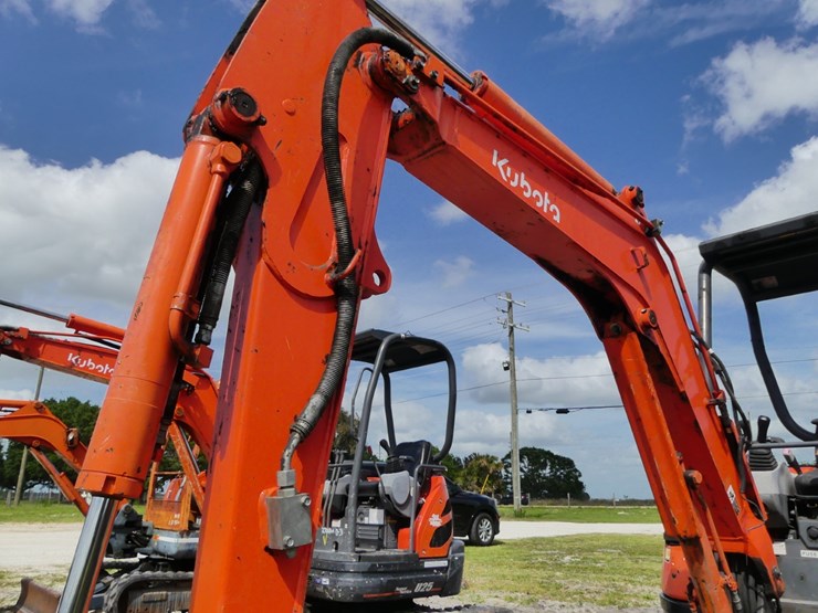 2021-kubota-u25-image-9