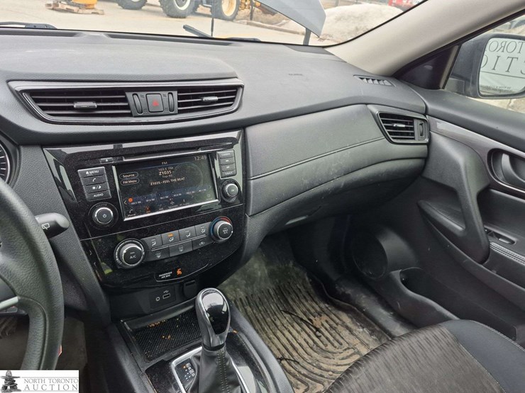 2019-nissan-rogue-image-13