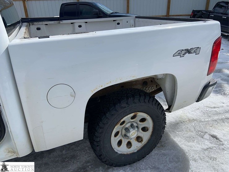 2011-chevrolet-silverado-1500-image-20