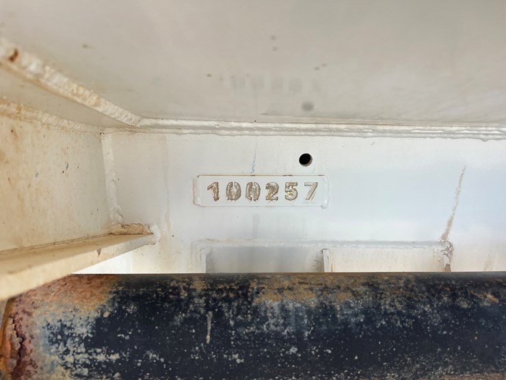 2020-freightliner-m2-106-image-16