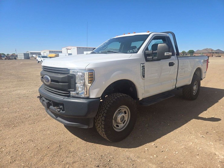 2018-ford-f250-image-1