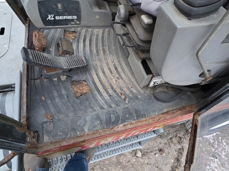 2001-gradall-xl3100-image-41