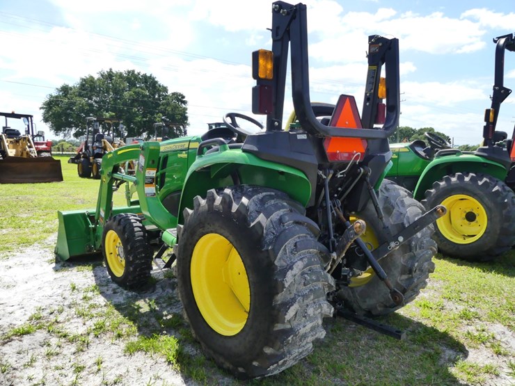 2021-john-deere-3025e-image-3
