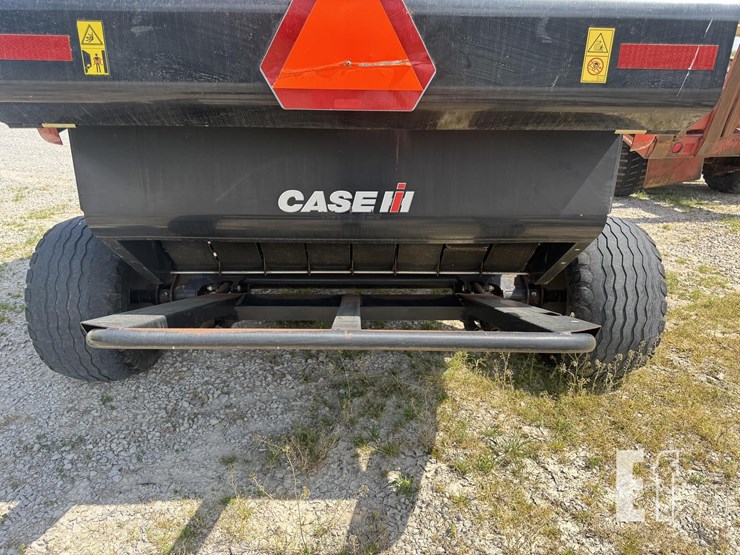 2018-case-ih-rb565-image-8