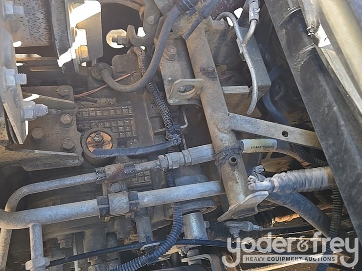 2018-kubota-rtvx1140-image-32