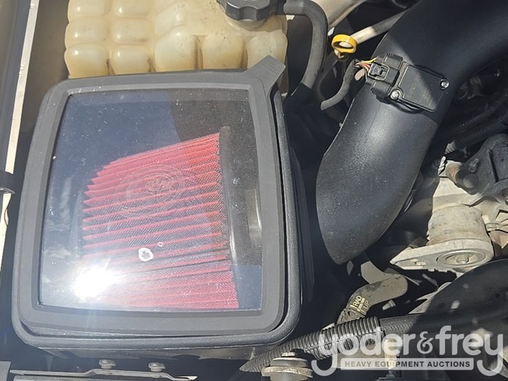 2002-chevrolet-silverado-2500hd-image-41