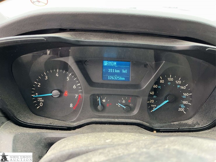 2015-ford-transit-image-12