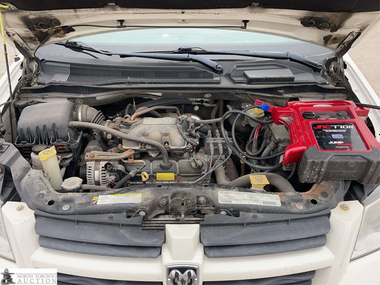 2010-dodge-grand-caravan-image-10