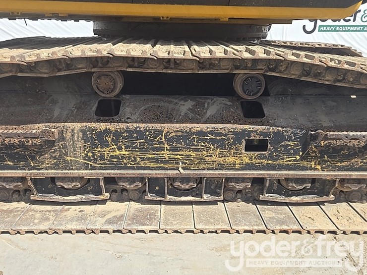 2017-caterpillar-336fl-image-15