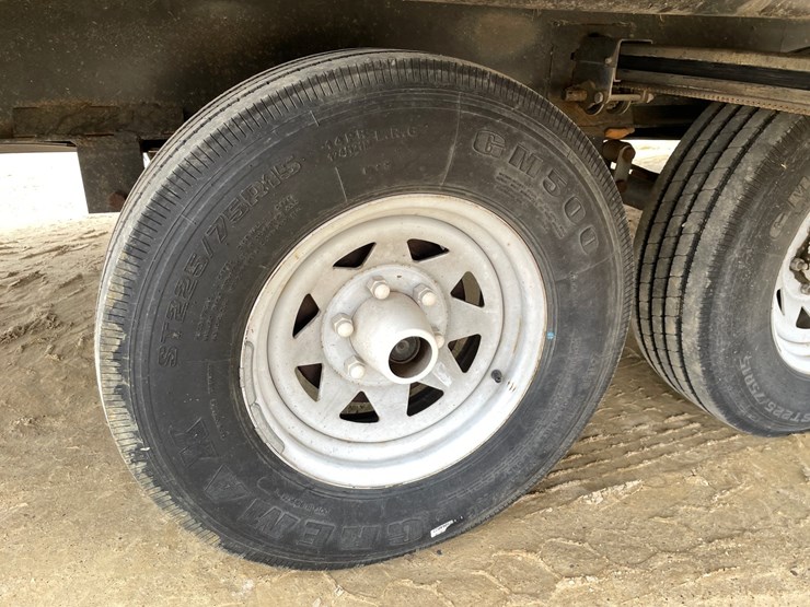 #201-•-2014-palomino-puma-253-fbs-27'-fifth-wheel-camper-(has-wi-title)-image-103