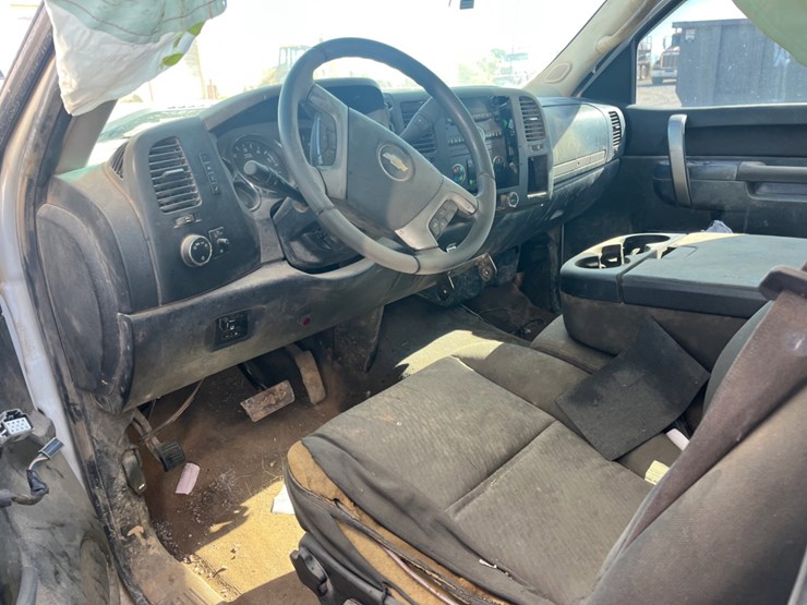 2012-chevrolet-silverado-1500-image-9