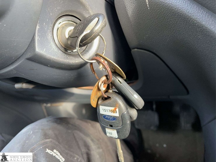 2011-ford-transit-connect-image-14