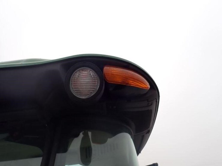 2016-john-deere-5085e-image-54