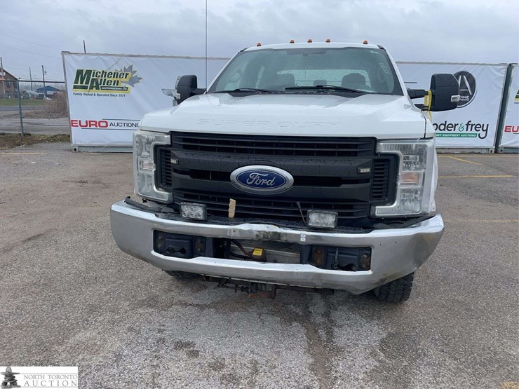 2019-ford-f350-image-2