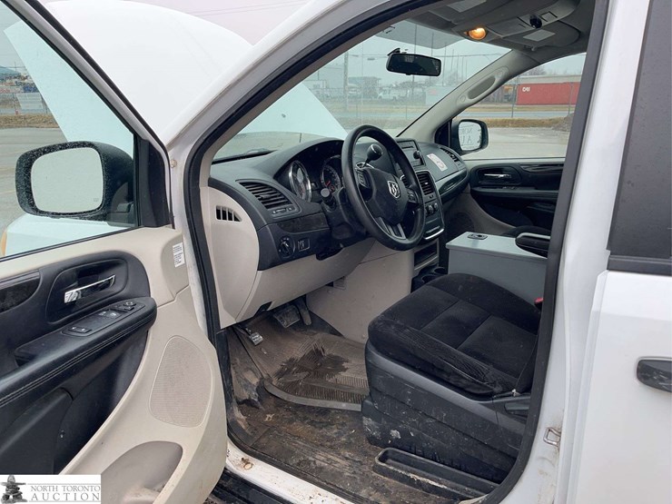 2014-ram-c/v-image-11