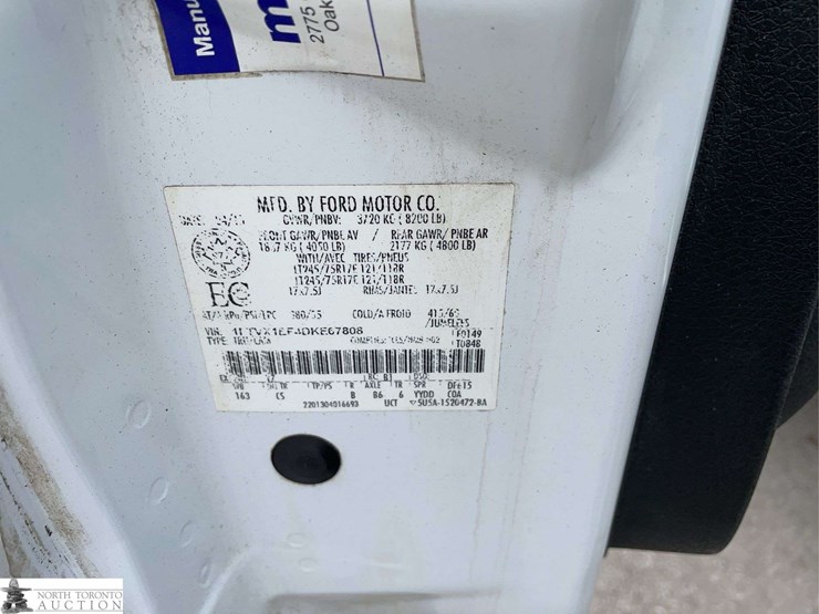 2013-ford-f150-image-33