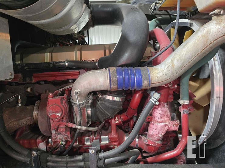 2017-mack-pinnacle-chu613-image-23