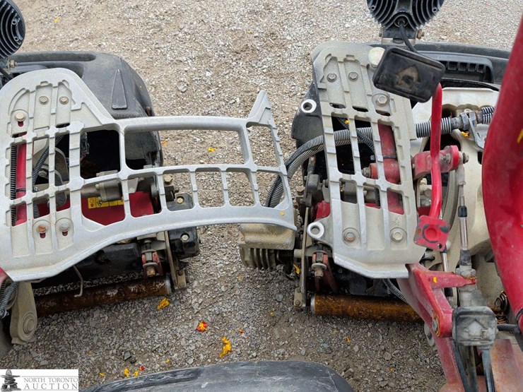 2013-toro-groundsmaster-3320-image-16