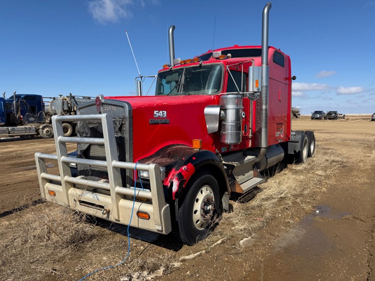 2007-kenworth-w900-image-1