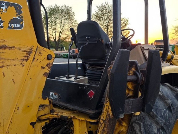 1995-john-deere-310d-image-32