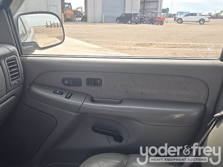 2002-chevrolet-silverado-2500hd-image-83