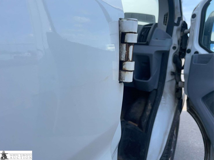 2016-ford-transit-image-28