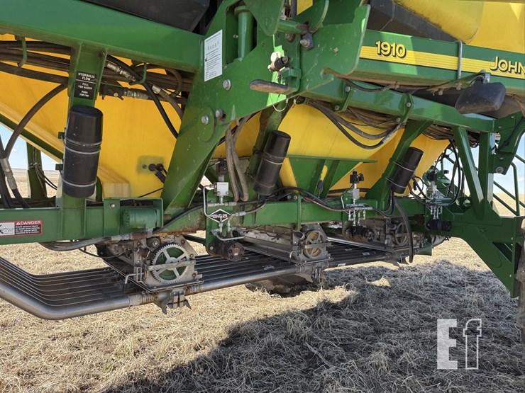 2012-john-deere-1890-image-82