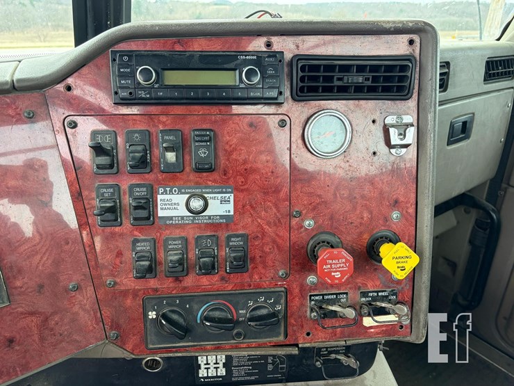 2004-international-9200-image-15